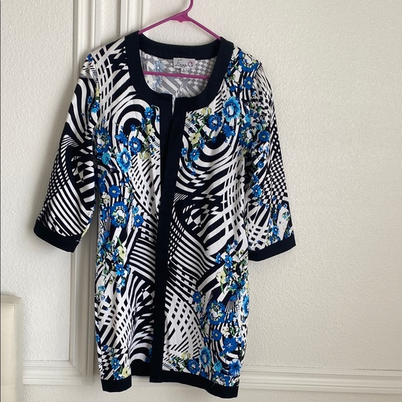 Jackets & Blazers - Floral and Geometric Patterned Cardigan